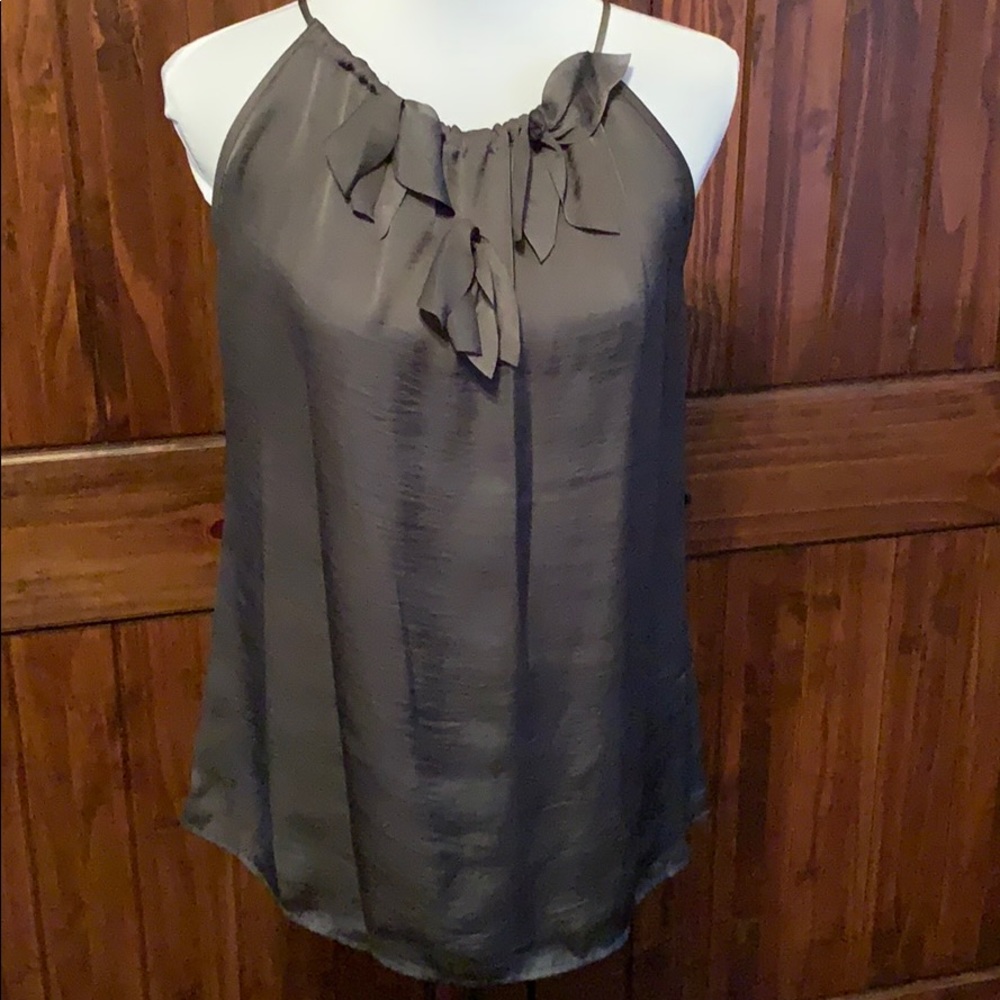 Violet & Clair gray silky tank.